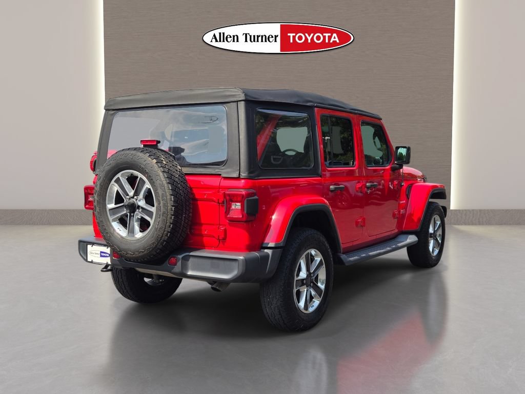 Used 2018 Jeep Wrangler Unlimited Sahara AWD/4WD image 7