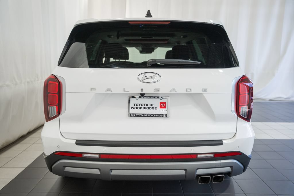 Used 2024 Hyundai Palisade Limited FWD image 5