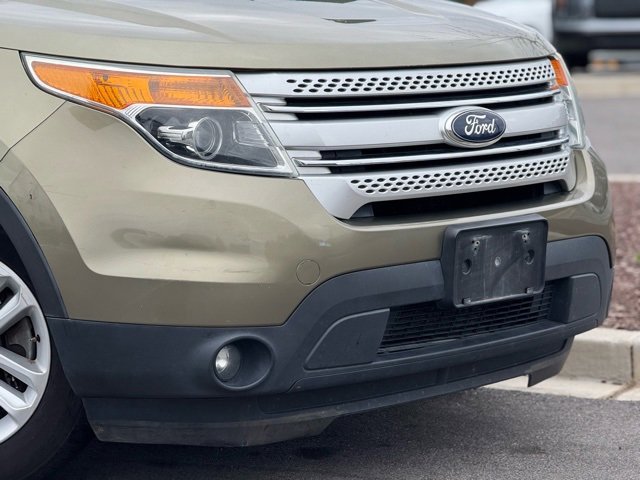 Used 2013 Ford Explorer XLT image 3