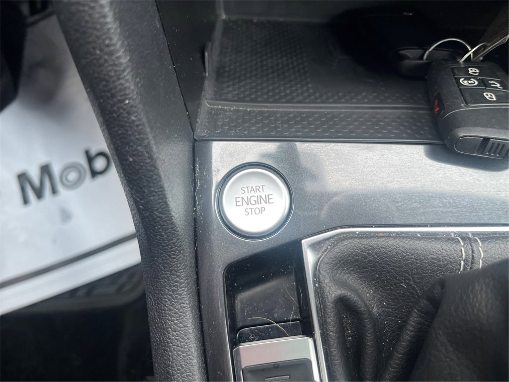 Used 2024 Volkswagen Tiguan SE R-Line image 47