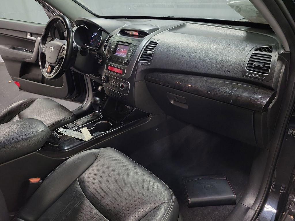 Used 2015 Kia Sorento EX image 25