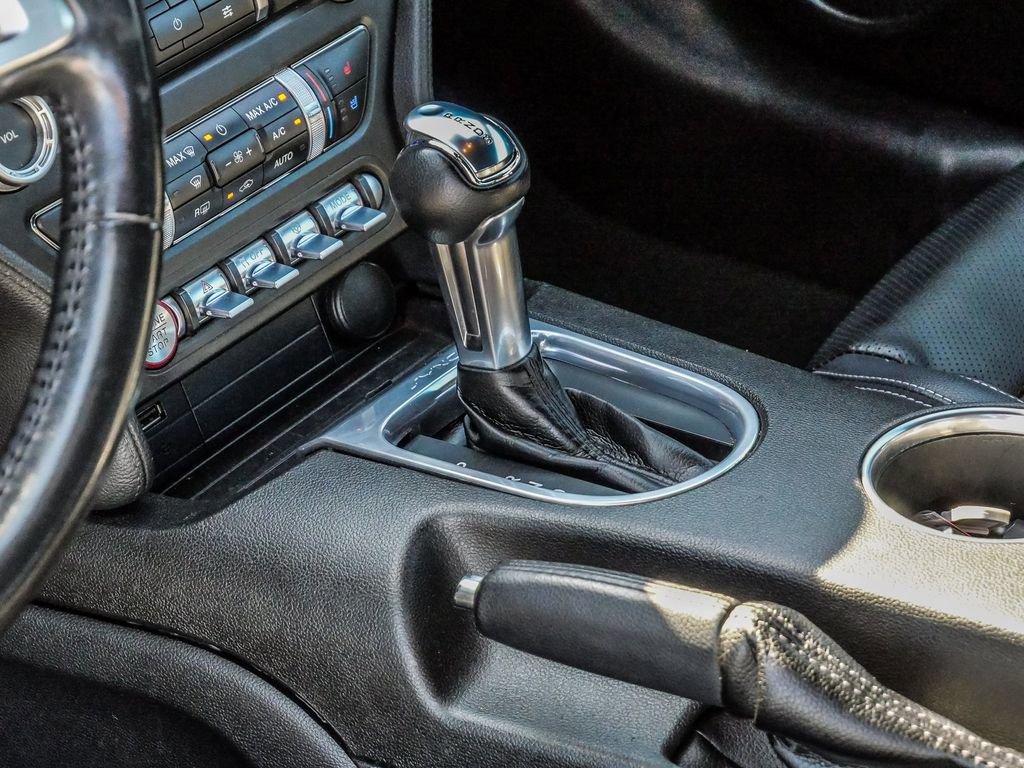 Used 2022 Ford Mustang Premium image 21