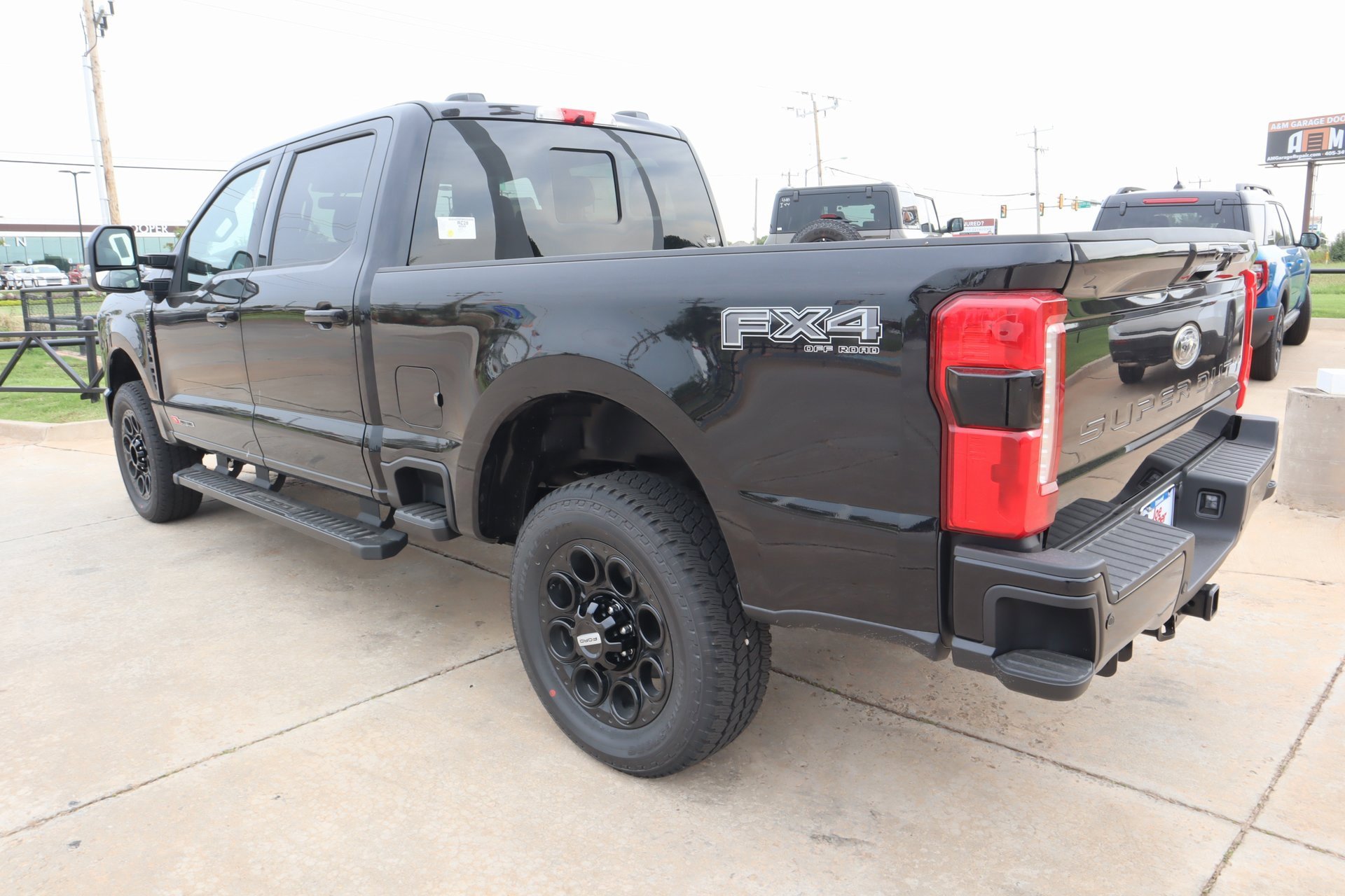 New 2026 Ford F250 Lariat w/ Black Appearance Package image 25