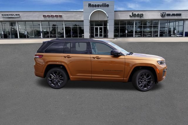 New 2026 Jeep Grand Cherokee Limited AWD/4WD image 2