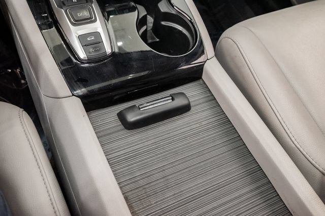 Used 2016 Honda Pilot Touring image 27