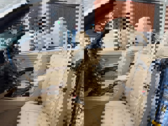 Used 2013 BMW 328i Convertible RWD image 9