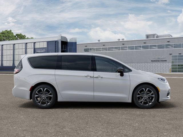 New 2026 Chrysler Pacifica Select image 21