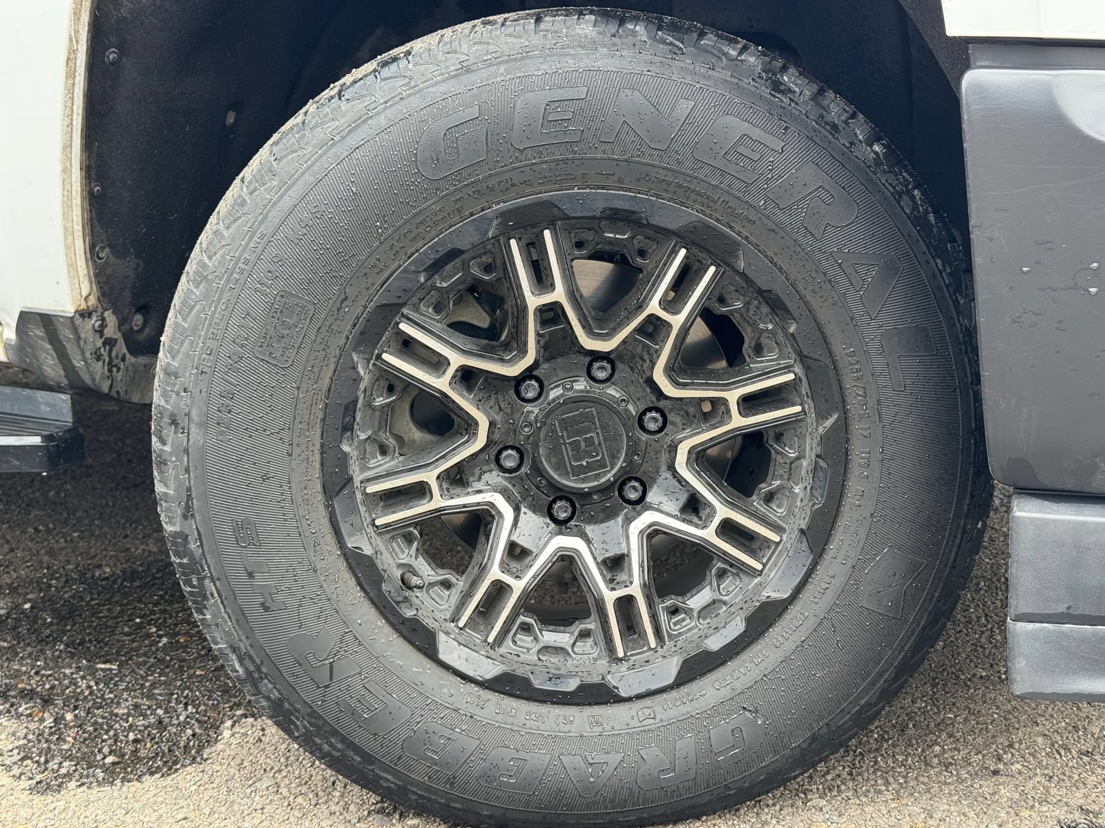 Used 2019 Chevrolet Silverado 1500 LD RWD image 5