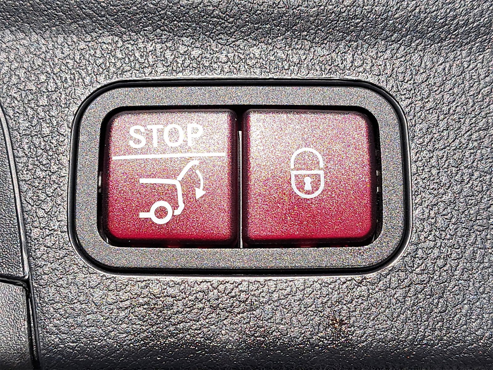 Used 2024 Mercedes-Benz GLE 450e 4MATIC image 13