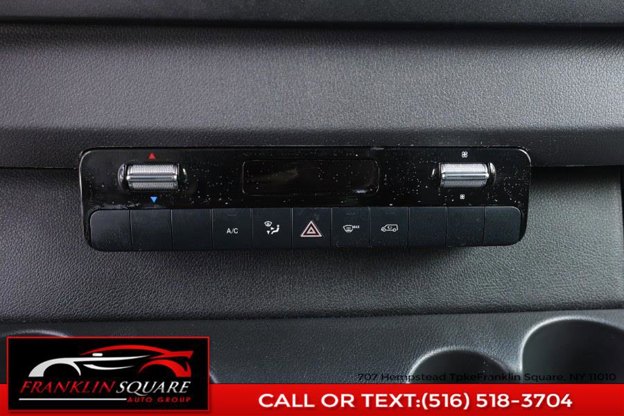 Used 2024 Mercedes-Benz Sprinter 2500 image 35