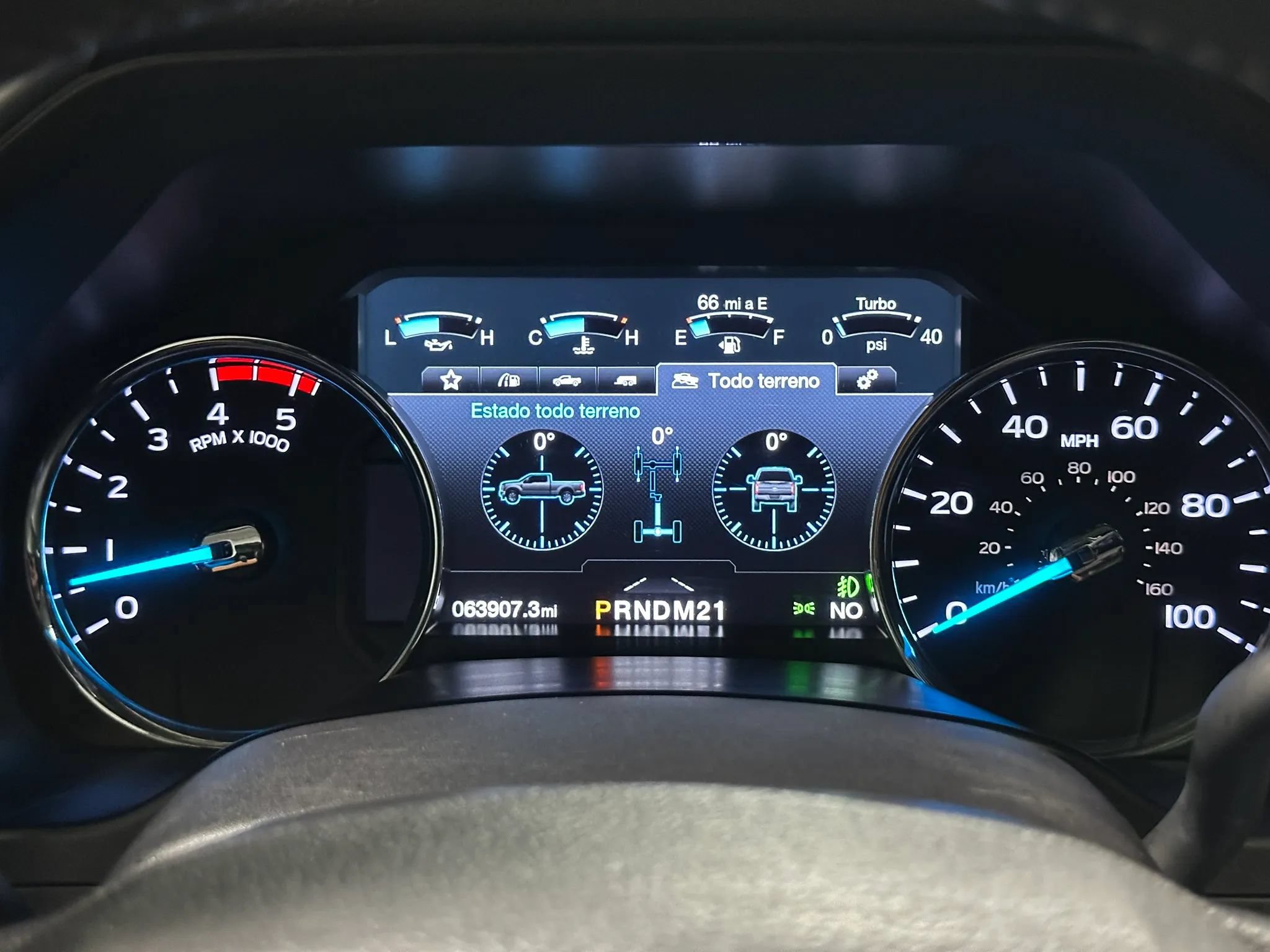 Used 2017 Ford F250 Lariat w/ Lariat Ultimate Package AWD/4WD image 28