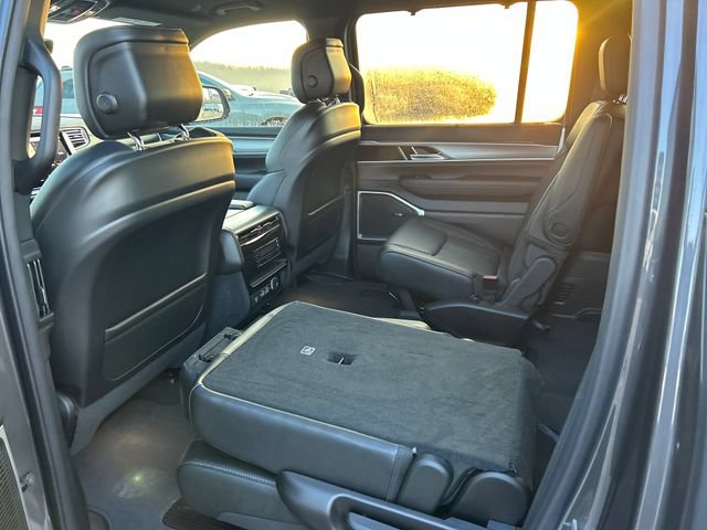 New 2026 Jeep Grand Wagoneer L Limited w/ Convenience Group I AWD/4WD image 45