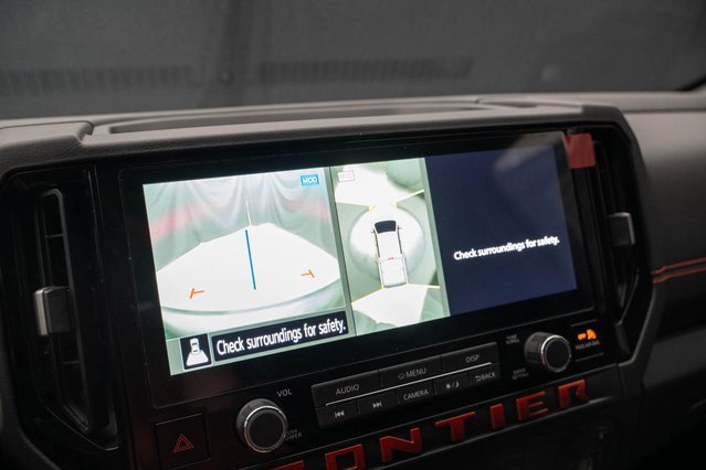 Used 2025 Nissan Frontier PRO-4X w/ Pro Convenience Package image 36