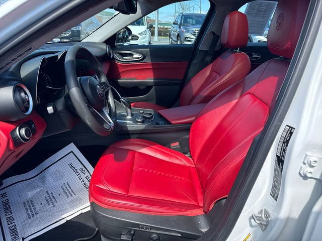 Used 2019 Alfa Romeo Giulia AWD image 9