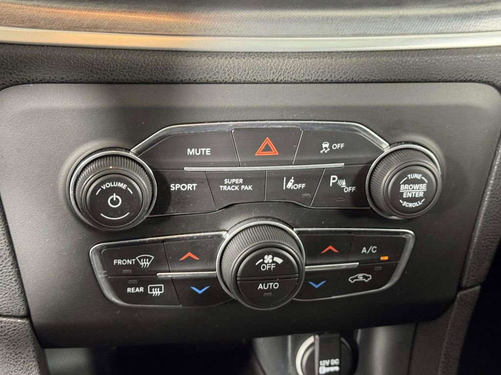 Used 2018 Dodge Charger R/T RWD image 27