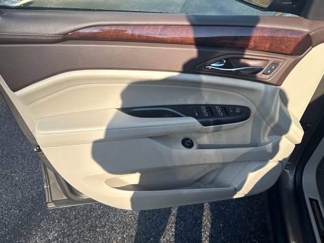 Used 2014 Cadillac SRX Luxury image 10