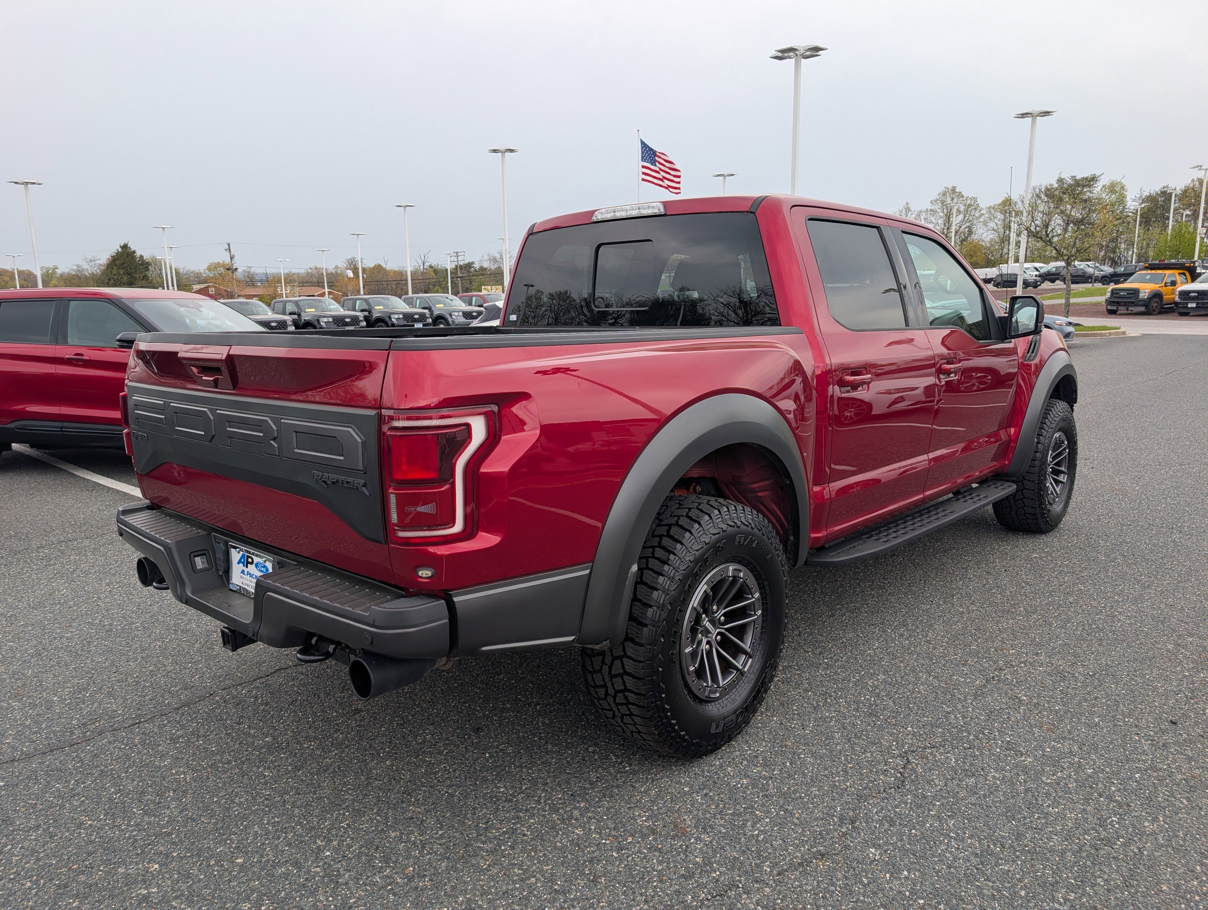 Certified 2019 Ford F150 Raptor w/ Equipment Group 802A Luxury image 3