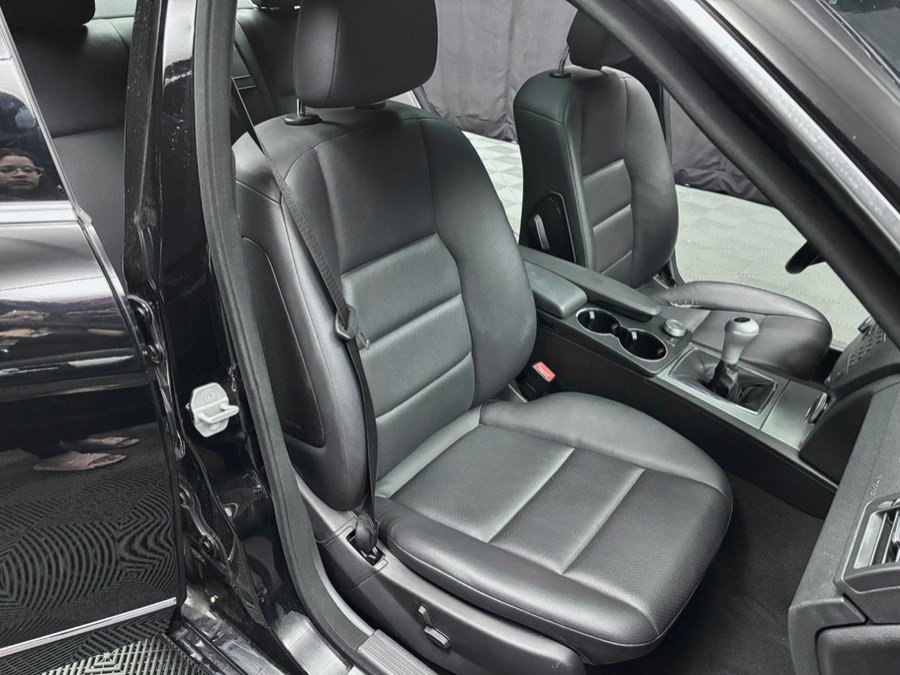 Used 2009 Mercedes-Benz C 300 Sport image 29