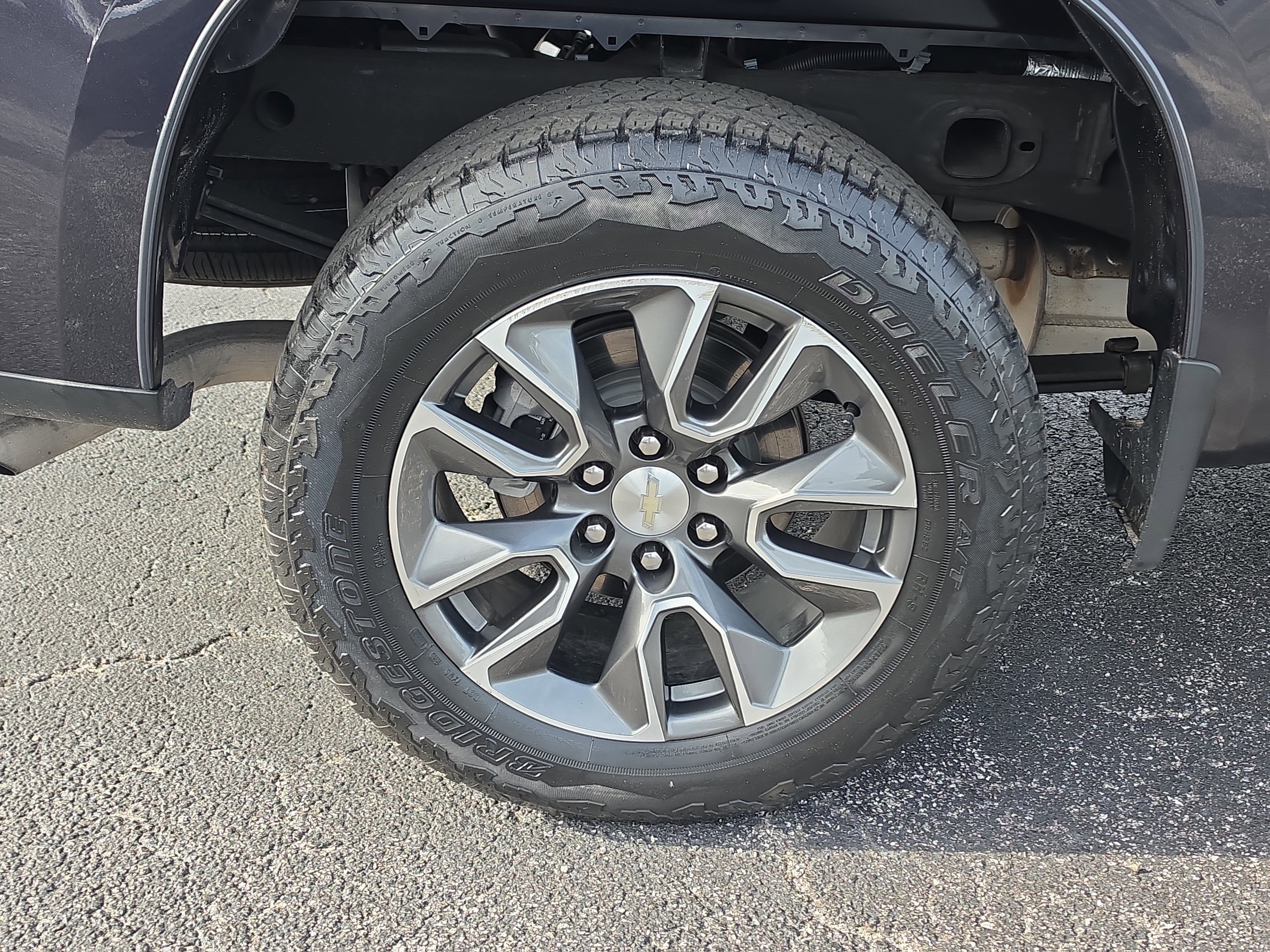 Certified 2023 Chevrolet Silverado 1500 LT AWD/4WD image 5