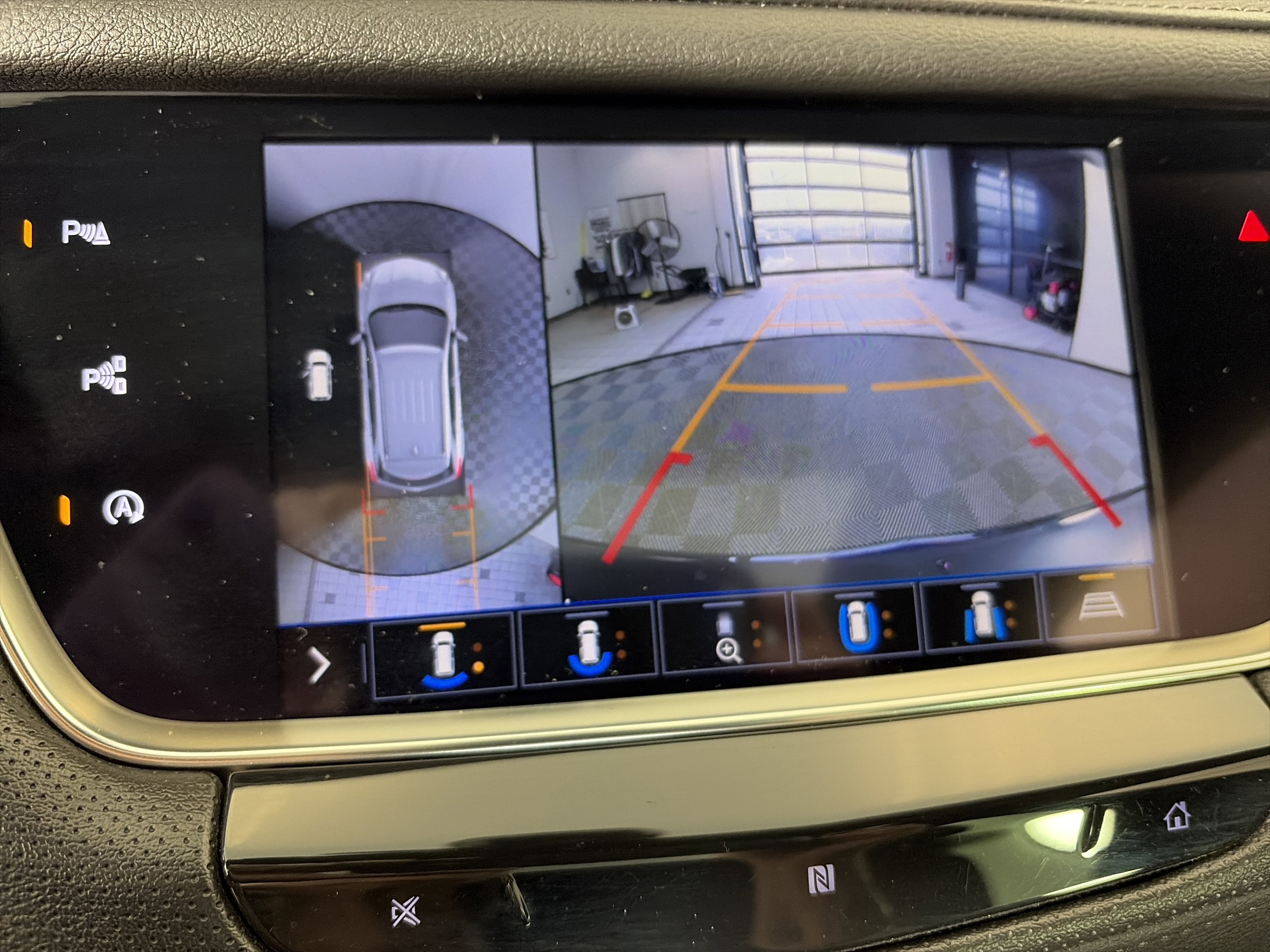 Used 2020 Cadillac XT5 Premium Luxury image 21