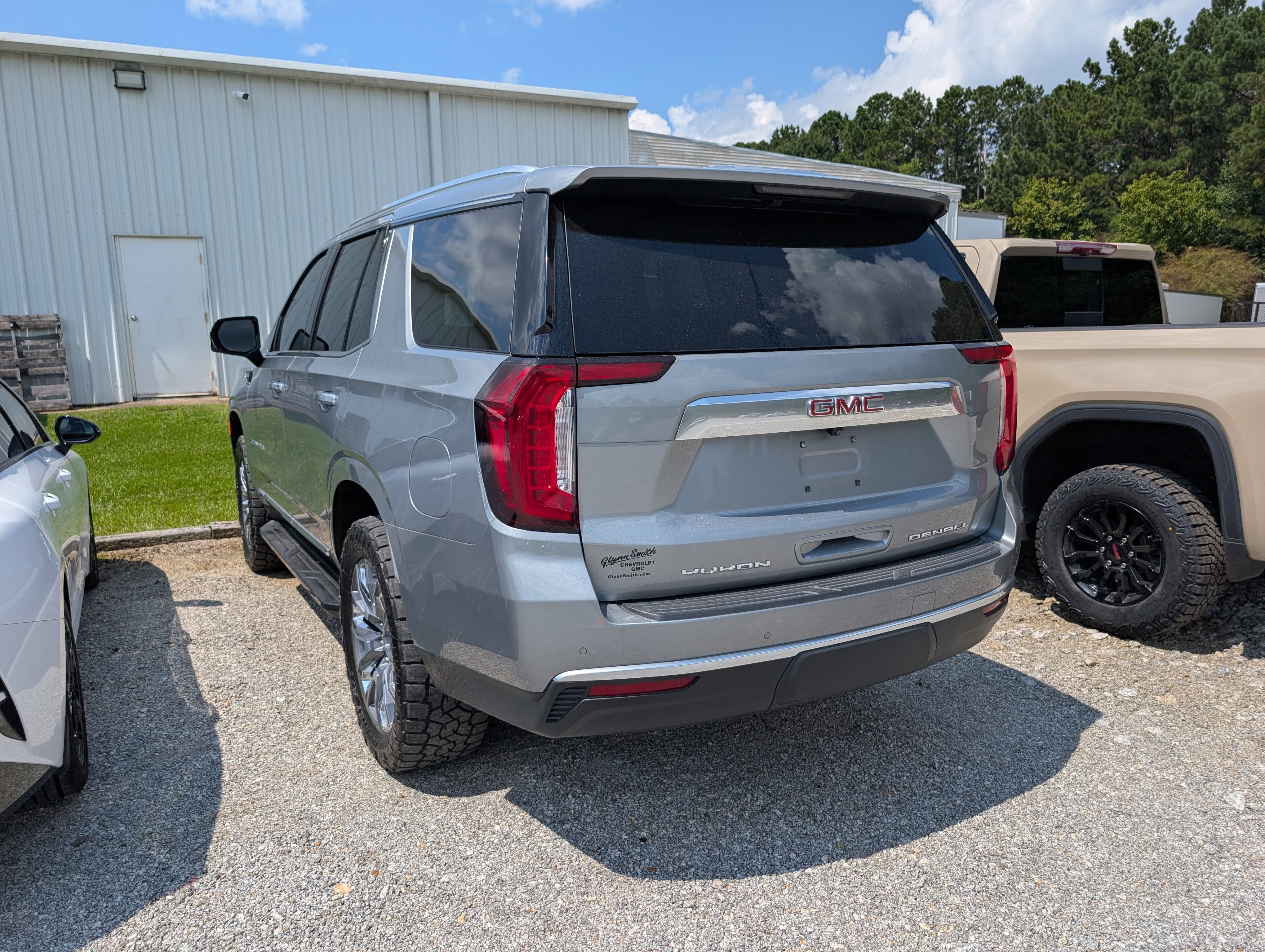 Used 2024 GMC Yukon Denali image 4