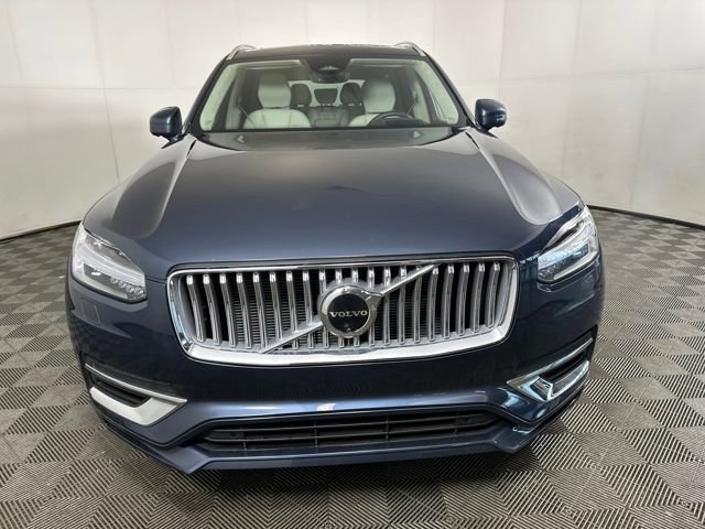 Used 2024 Volvo XC90 T8 Ultimate w/ Lounge Package image 8