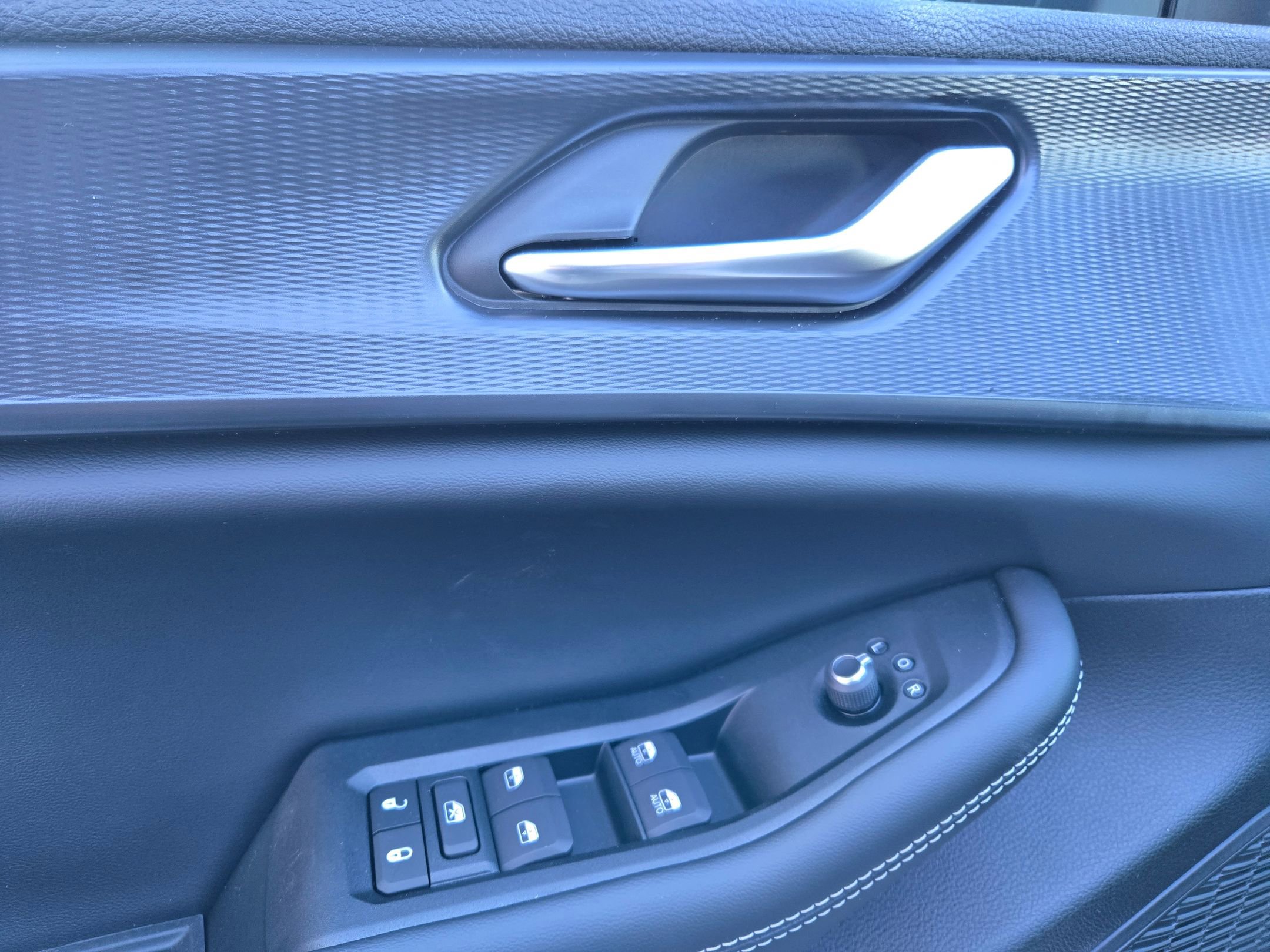 New 2025 Jeep Grand Cherokee Laredo image 22