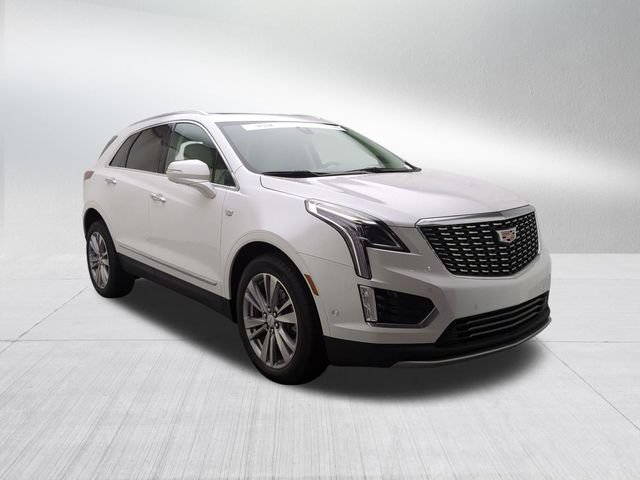 Certified 2024 Cadillac XT5 Premium Luxury w/ Technology Package AWD/4WD image 3