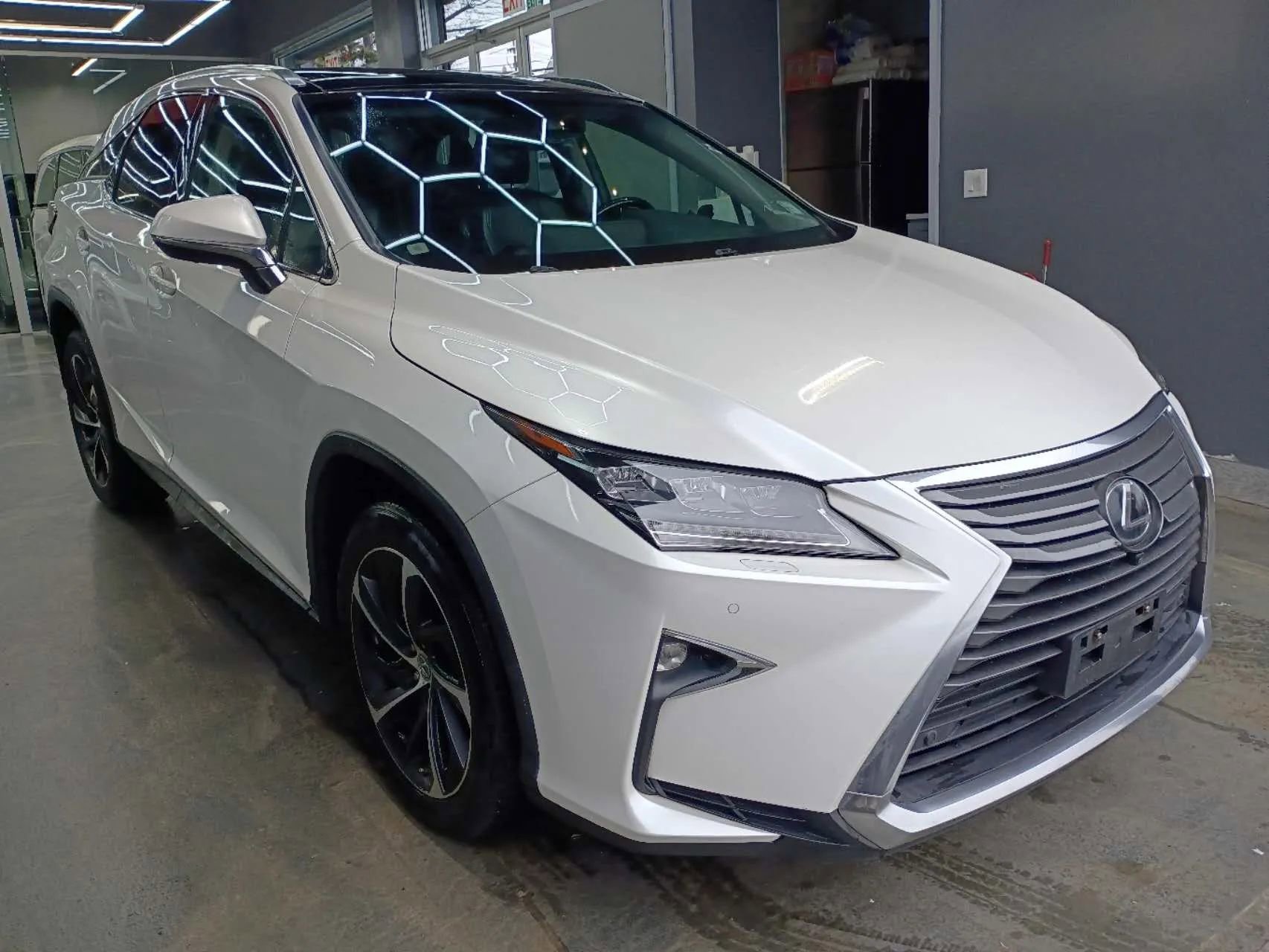 Used 2016 Lexus RX 350 AWD w/ Luxury Package image 3