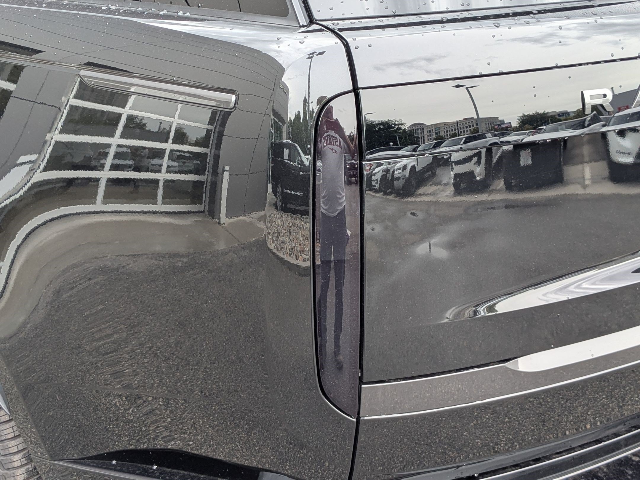 New 2026 Land Rover Range Rover SE AWD/4WD image 11