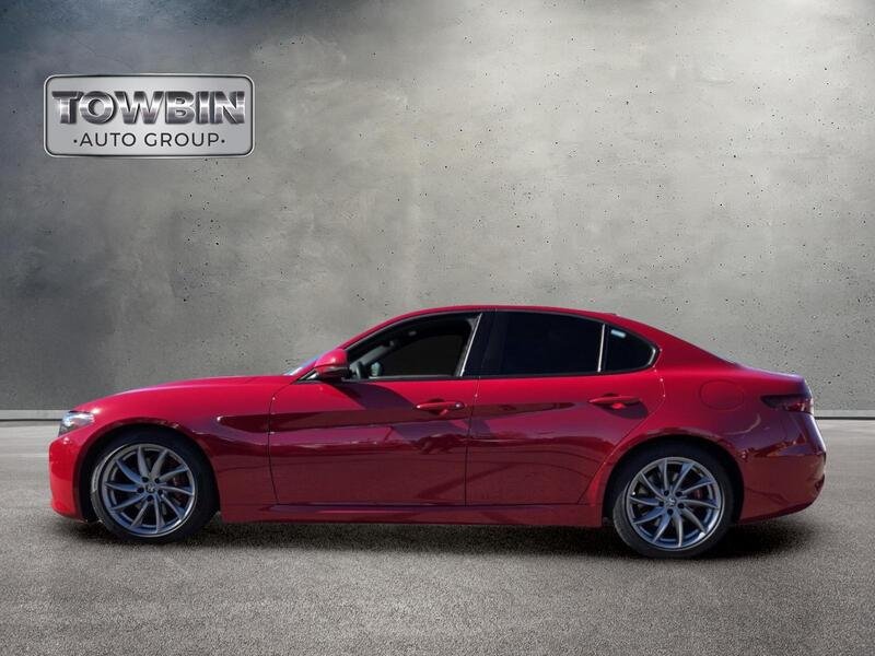Used 2023 Alfa Romeo Giulia Sprint RWD image 7