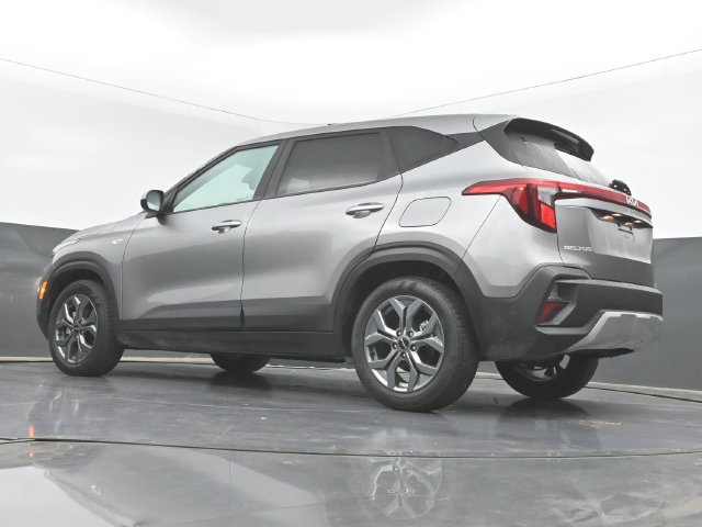 Used 2026 Kia Seltos LX FWD image 42