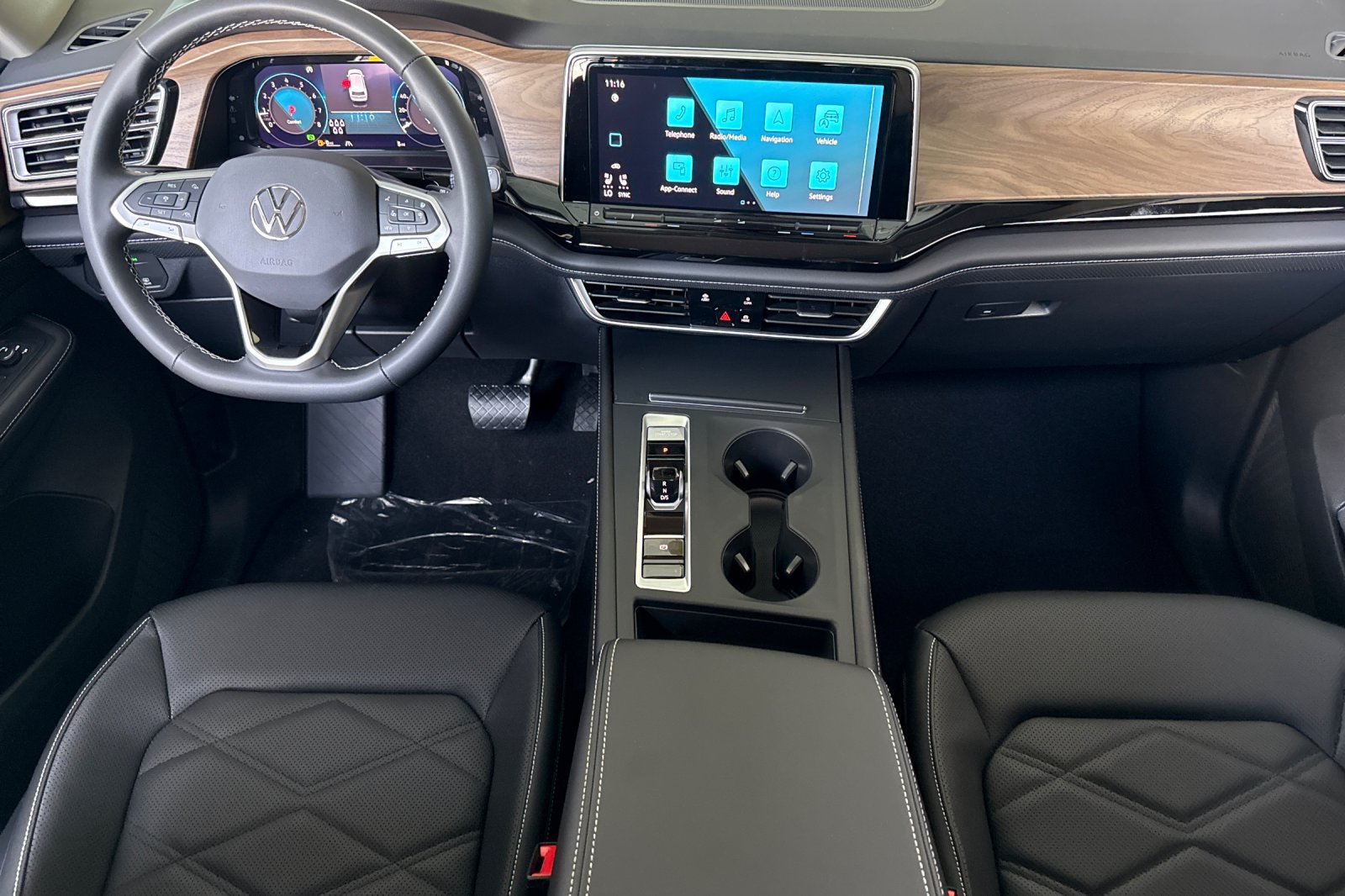 New 2026 Volkswagen Atlas SE FWD image 13