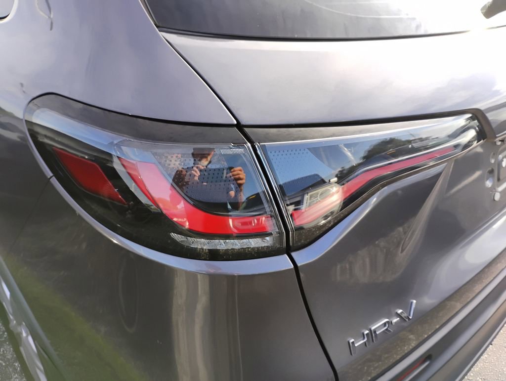 Used 2024 Honda HR-V LX image 12