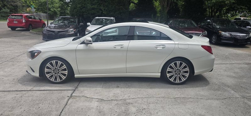 Used 2018 Mercedes-Benz CLA 250 4MATIC image 2