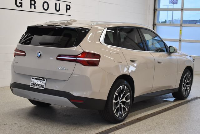 Used 2025 BMW X3 xDrive30i w/ Premium Package AWD/4WD image 4