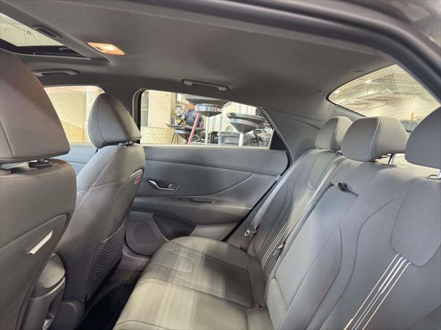 Certified 2025 Hyundai Elantra SEL w/ Cargo Package FWD image 11
