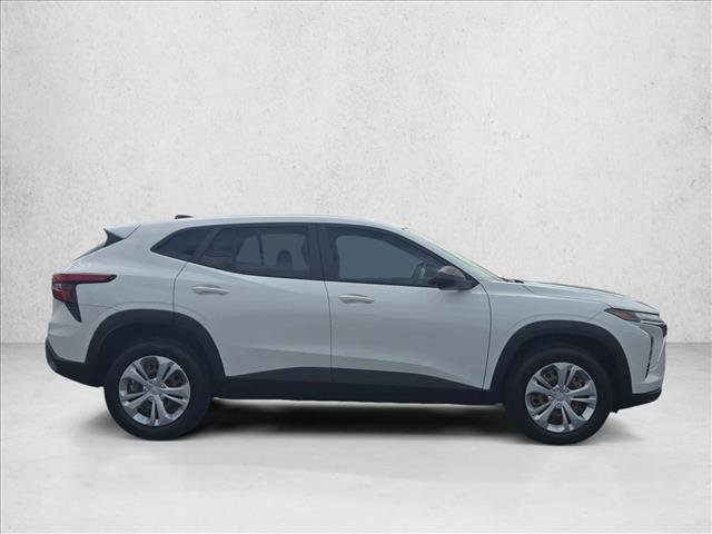 Certified 2025 Chevrolet Trax LS w/ Driver Confidence Package FWD image 4