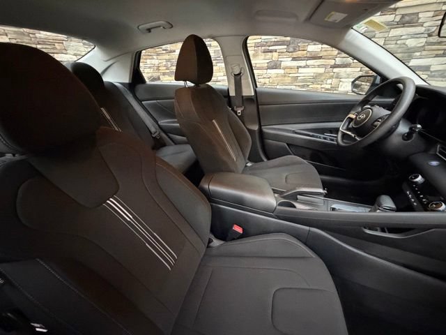 Used 2023 Hyundai Elantra SEL FWD image 16