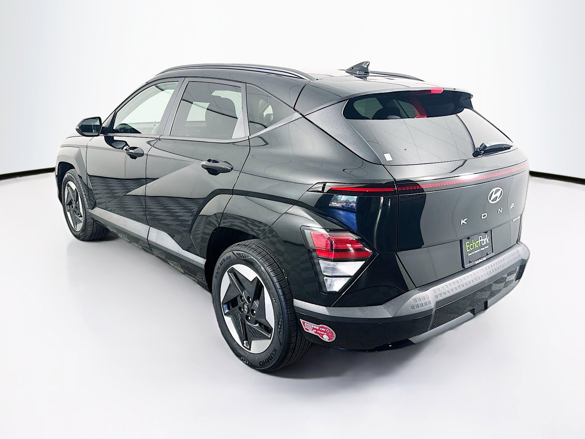Used 2024 Hyundai Kona SEL FWD image 5