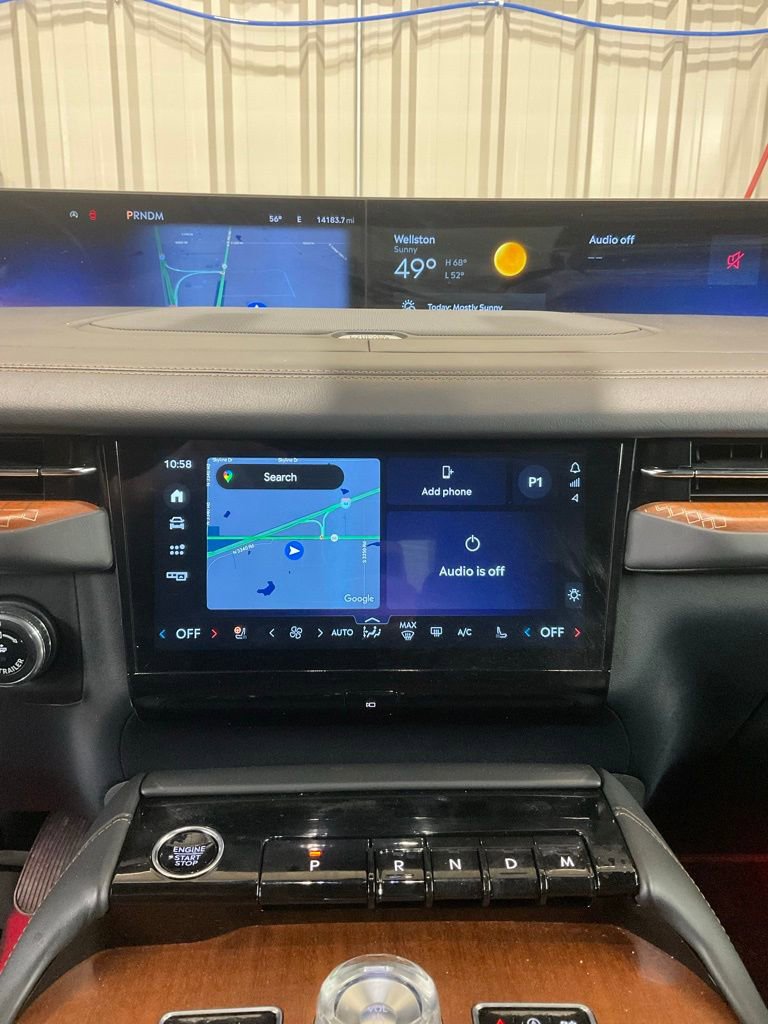 Used 2025 Lincoln Navigator Black Label image 20