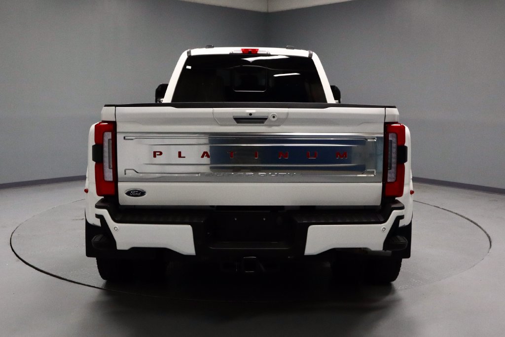 Certified 2024 Ford F450 Platinum w/ FX4 Off-Road Package AWD/4WD image 11