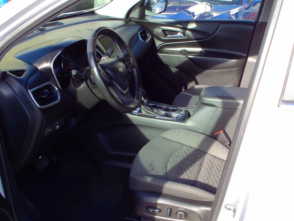Used 2022 Chevrolet Equinox LT AWD/4WD image 6