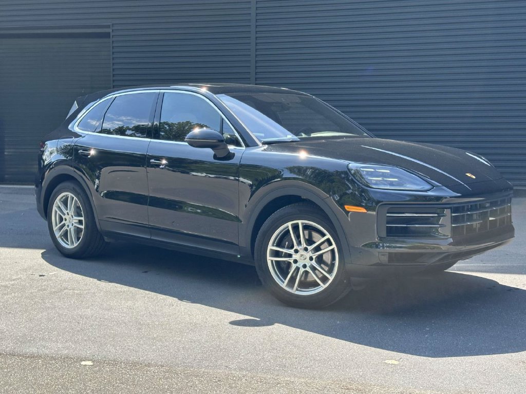 Certified 2026 Porsche Cayenne AWD/4WD image 7