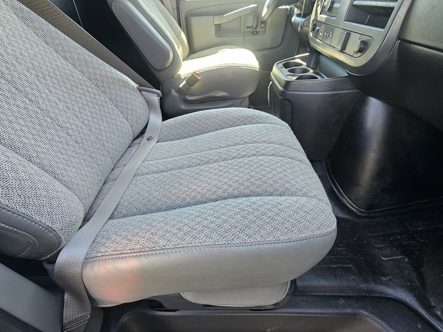 New 2024 Chevrolet Express 2500 w/ Driver Convenience Package RWD image 11