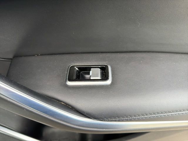 Used 2022 Jaguar F-PACE S image 15