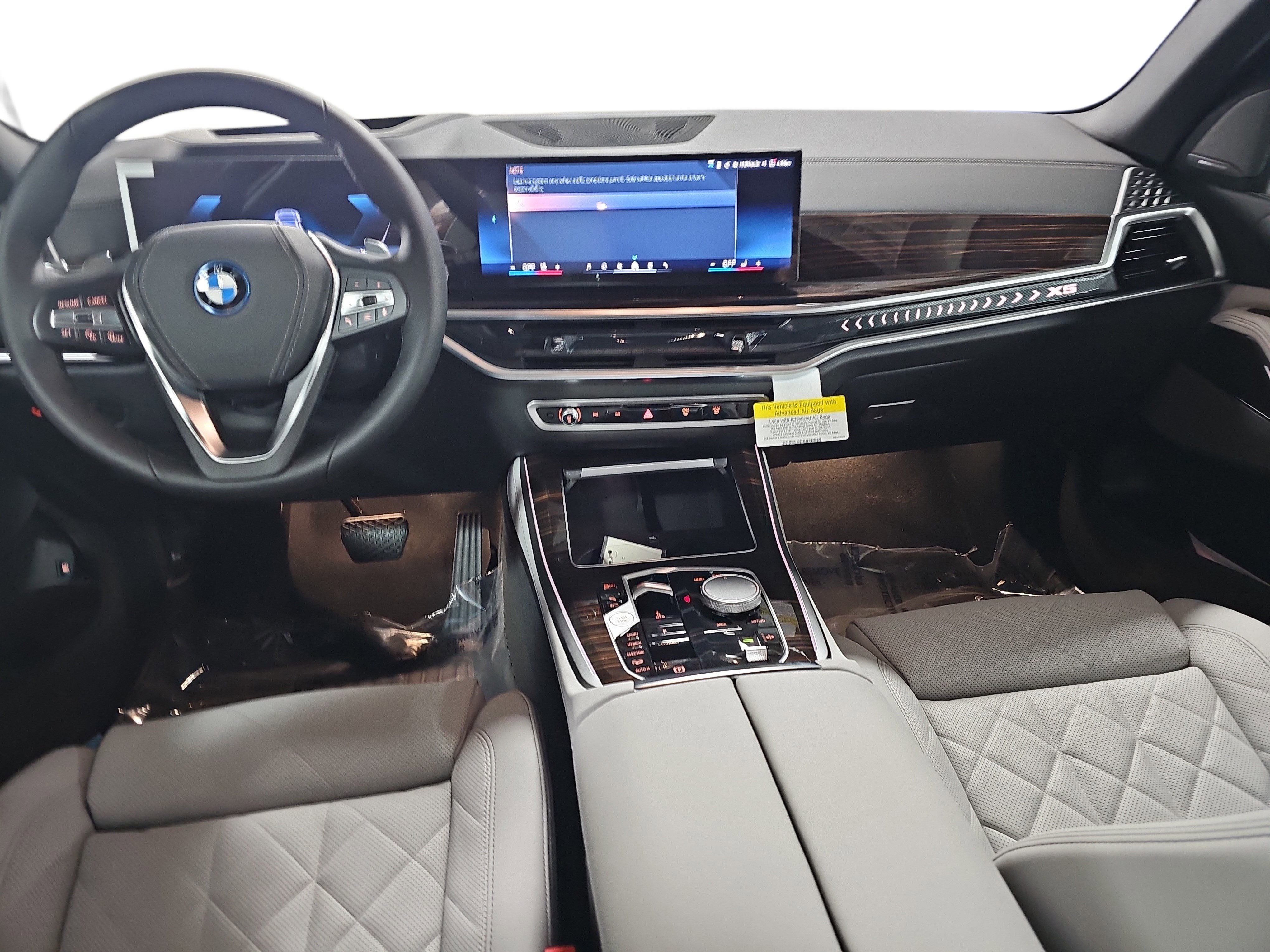 New 2026 BMW X5 xDrive50e w/ Climate Comfort Package AWD/4WD image 9