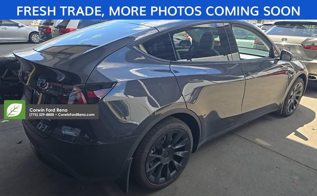 Used 2024 Tesla Model Y Long Range AWD/4WD image 5