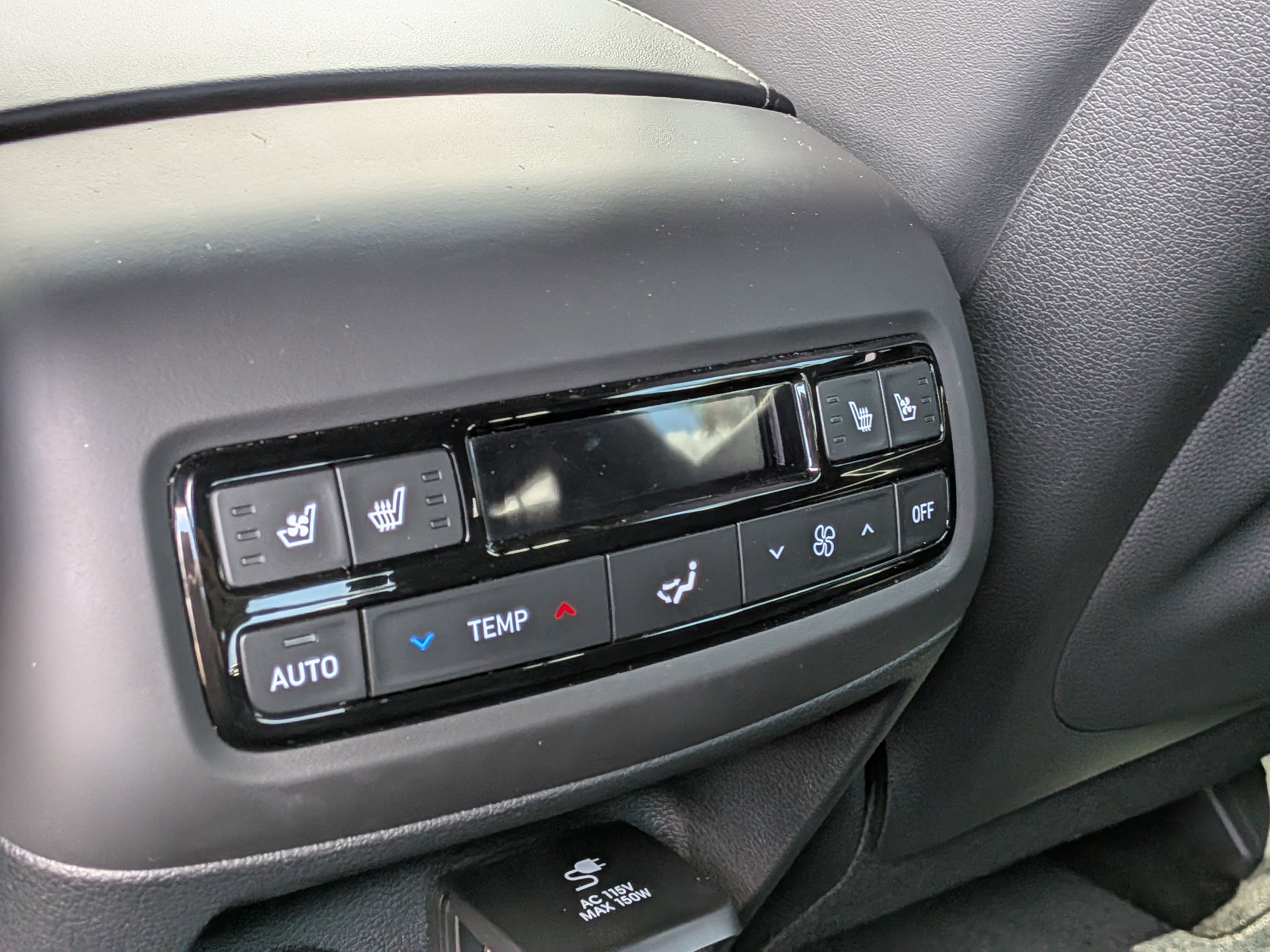 Used 2025 Hyundai Palisade Calligraphy FWD image 16