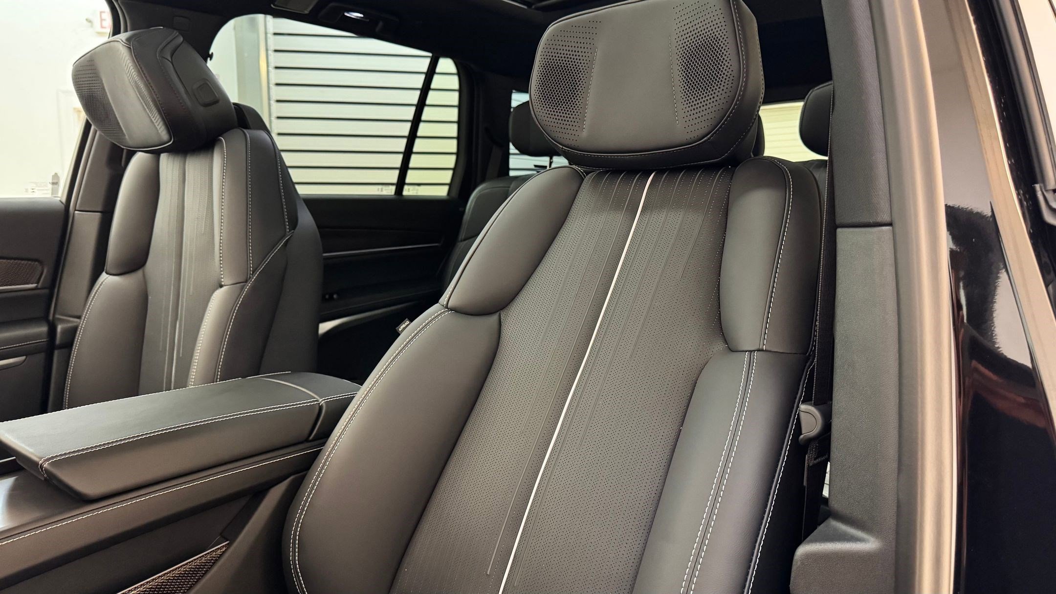 New 2026 Cadillac Vistiq Sport image 28